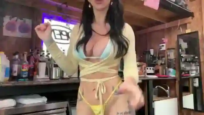 Rachel_bikini