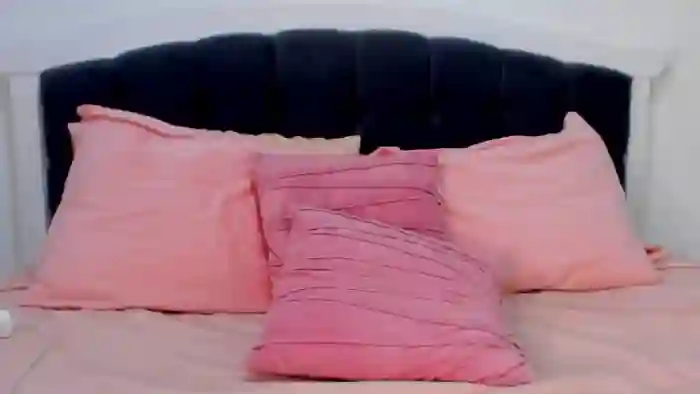 Julie__Moon