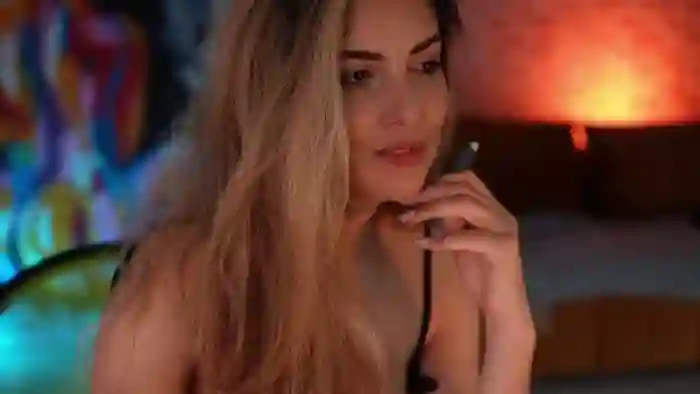 Allie_Synn