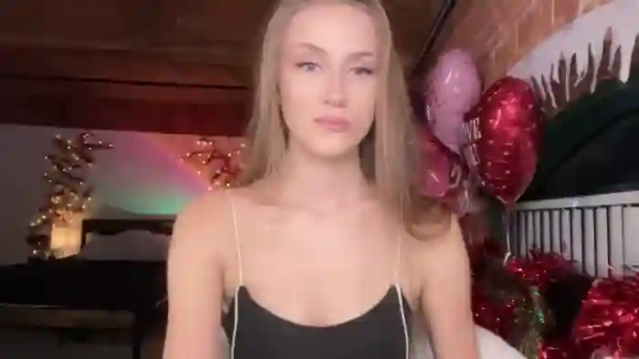 Luna_Moore1