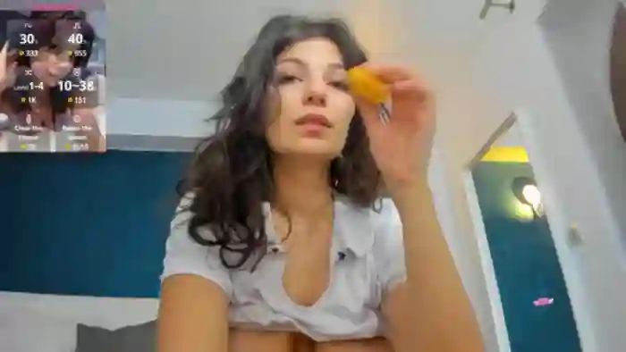 Anna_Lewis