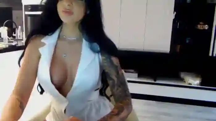 NicoleCrystal