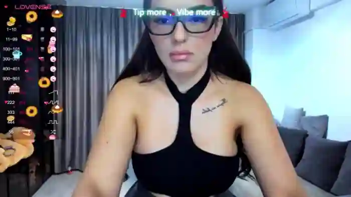 LindsayDee
