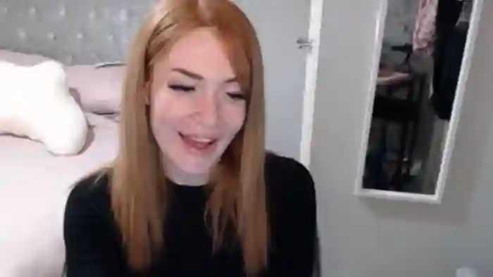 ItsLolaLauren