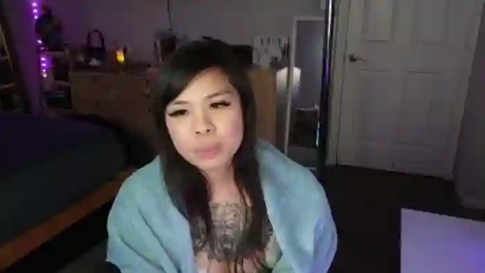 dolllface