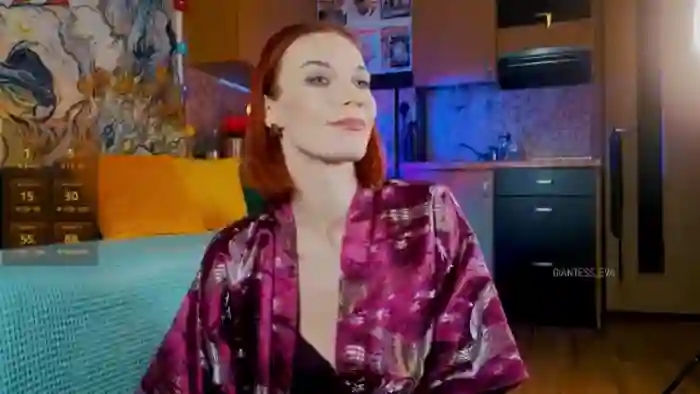 Giantess_Eva