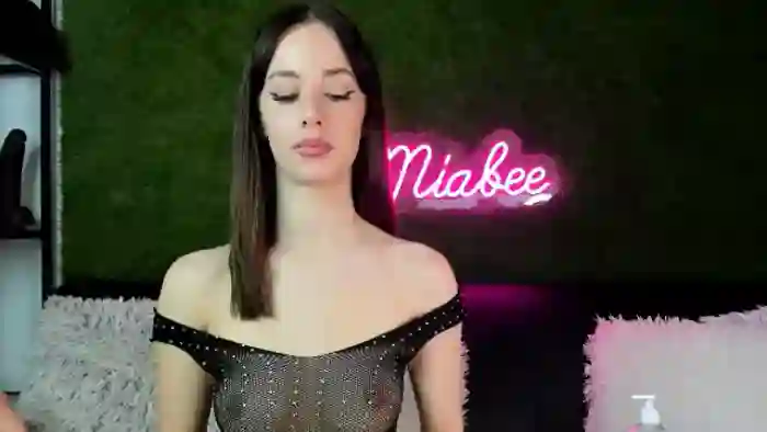 Mia_Bae