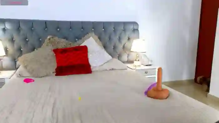 Mia_hott_