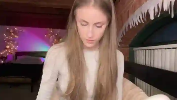 Luna_Moore1