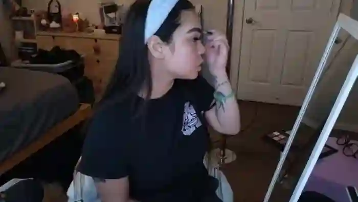 dolllface