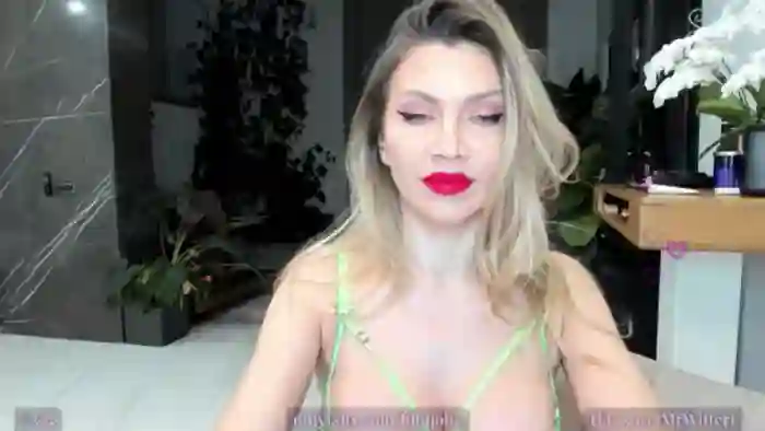AweJolie