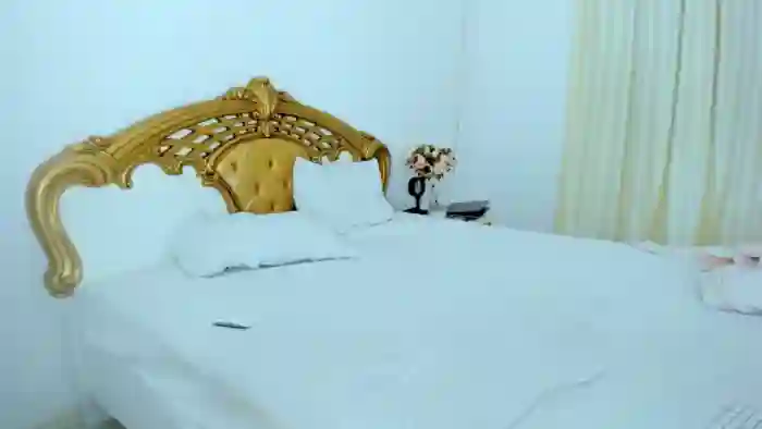 NycoleAniston