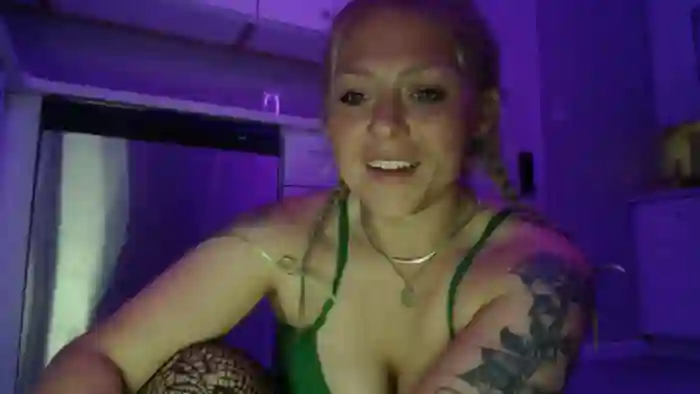 SneakyAlice