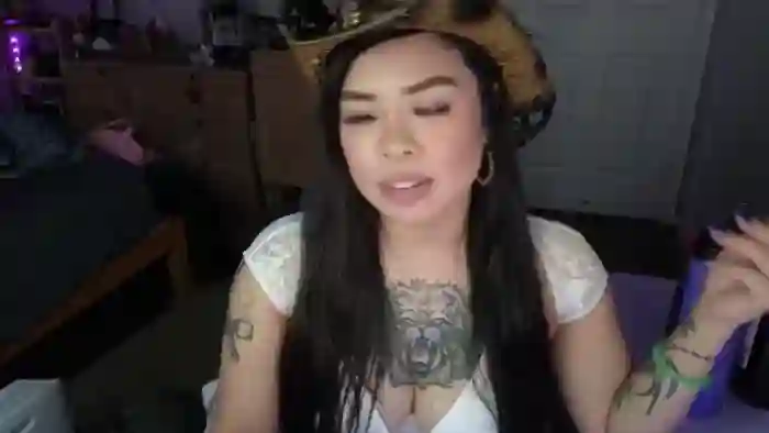 dolllface