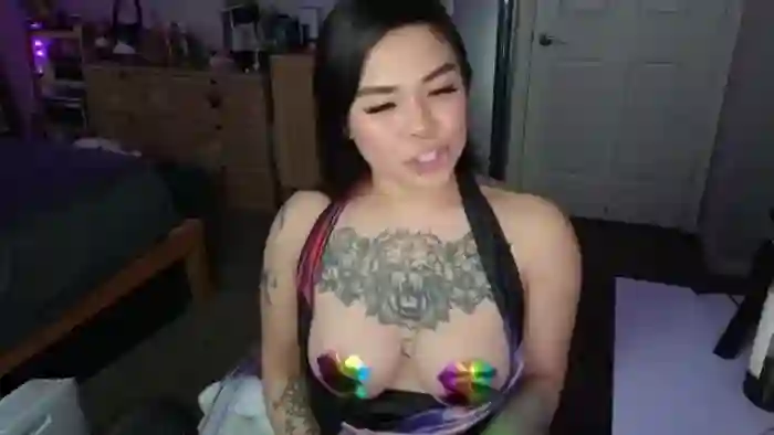 dolllface