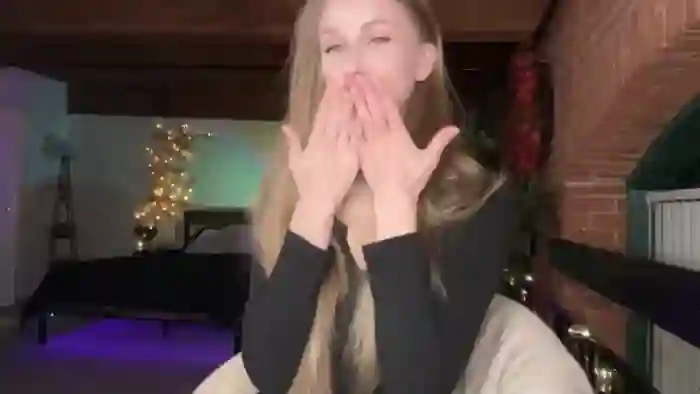 Luna_Moore1