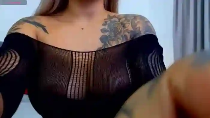 Mia_hott_
