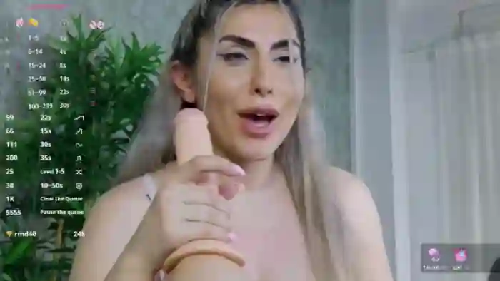 TorriHayes