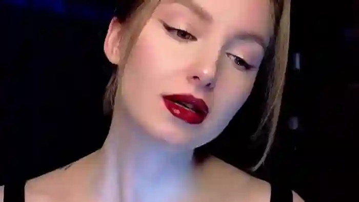 Red_Lips_Girl