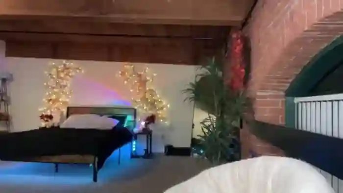 Luna_Moore1