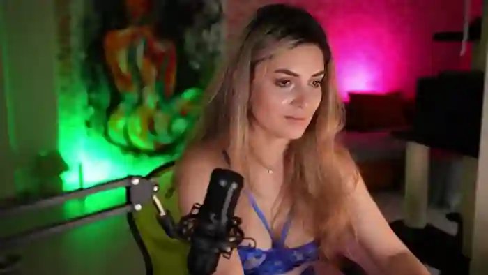 Allie_Synn