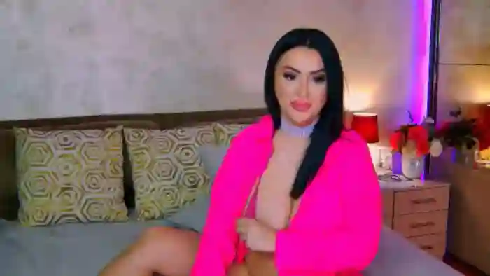 Busty_Cristal