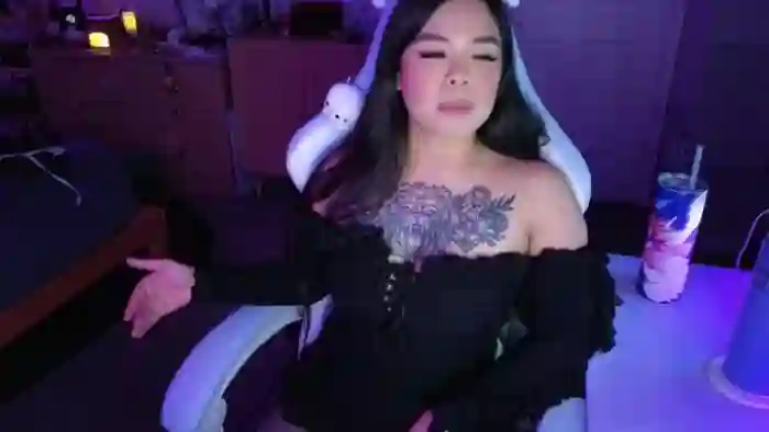 dolllface