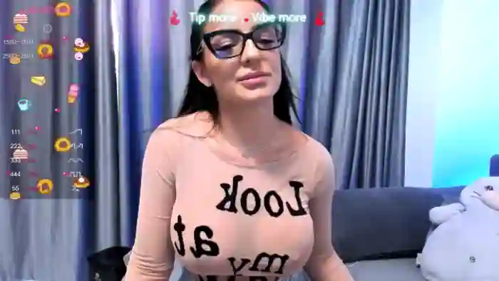 LindsayDee