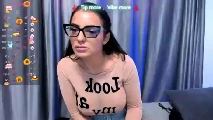 LindsayDee