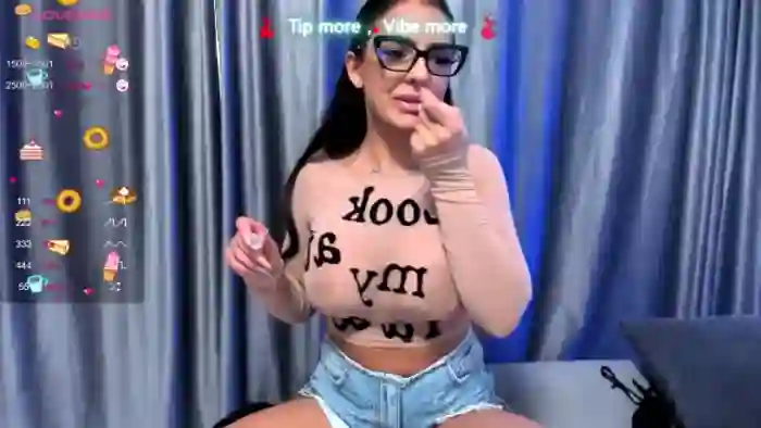 LindsayDee