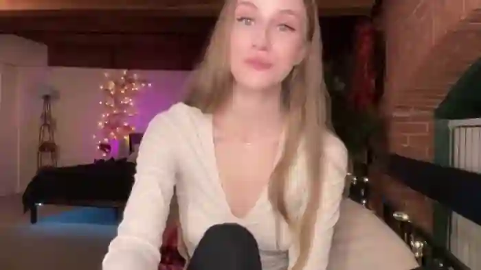 Luna_Moore1