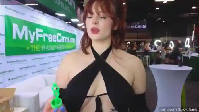 naughtybella_