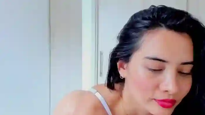 Julie__Moon