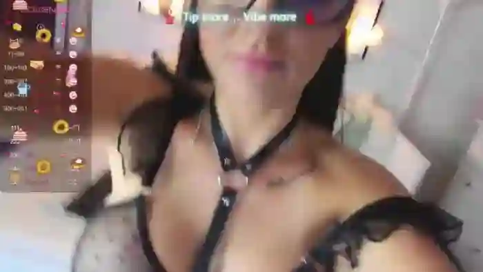 LindsayDee