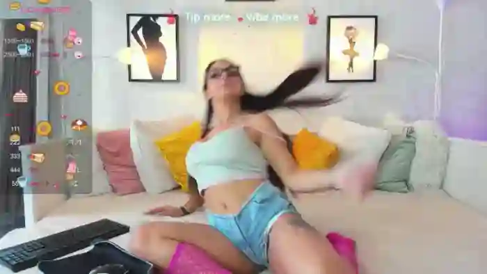 LindsayDee