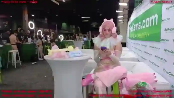 MollyMeowz