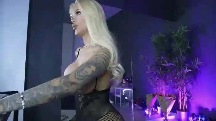 Shayblonde