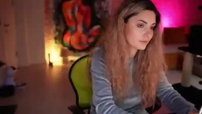 Allie_Synn