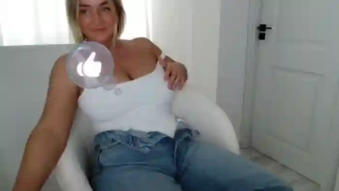 Kiki_akay