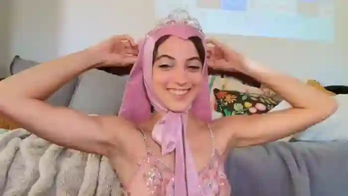 NaomiDee