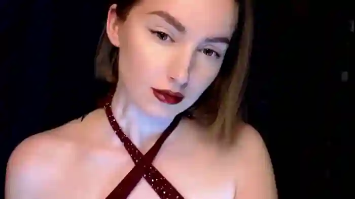 Red_Lips_Girl