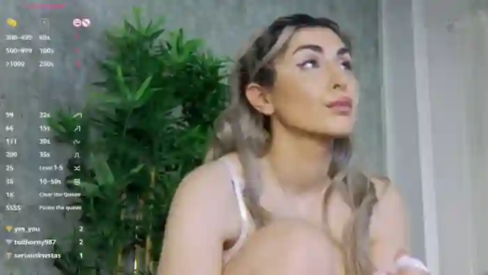 TorriHayes