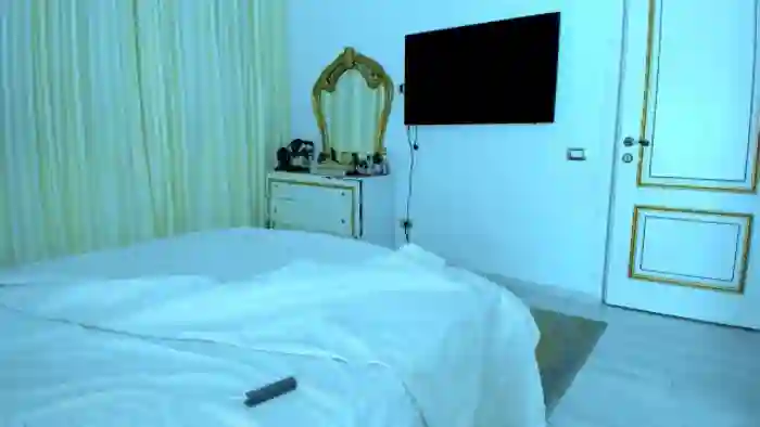 NycoleAniston