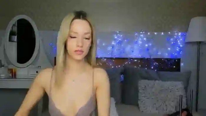 Mia_Bae