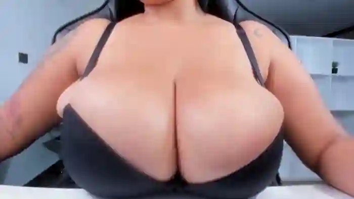 Racheel_boobs