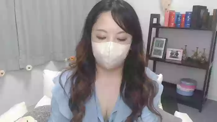 YURI3m