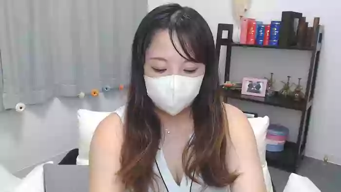 YURI3m