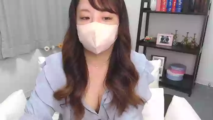 YURI3m