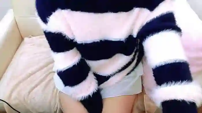 uxuHINAuxu