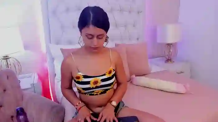 MiaLewis
